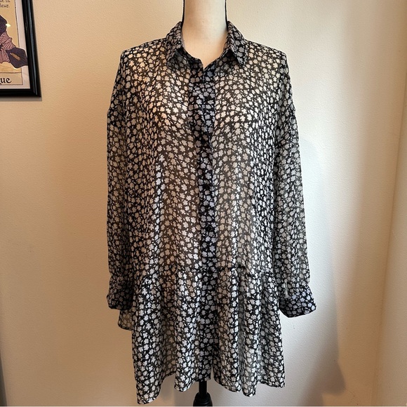 H&M Black and White Floral Flounce Chiffon Blouse - Picture 3 of 7